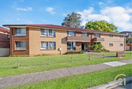 Ground Floor&comma; 2 Bedroom Unit in the Heart of Fairfield&excl; - Photo 5