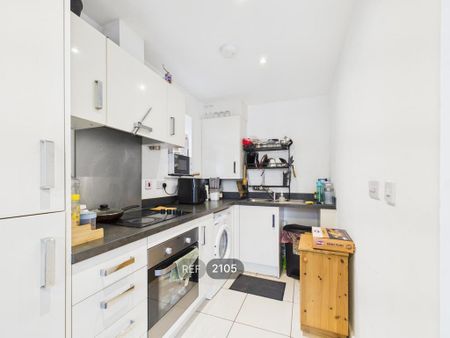 1 bedroom flat to rent - Photo 2