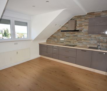 Schicke Dachwohnung: Ideal für Paare, kleine Familien und anspruchs... - Foto 1