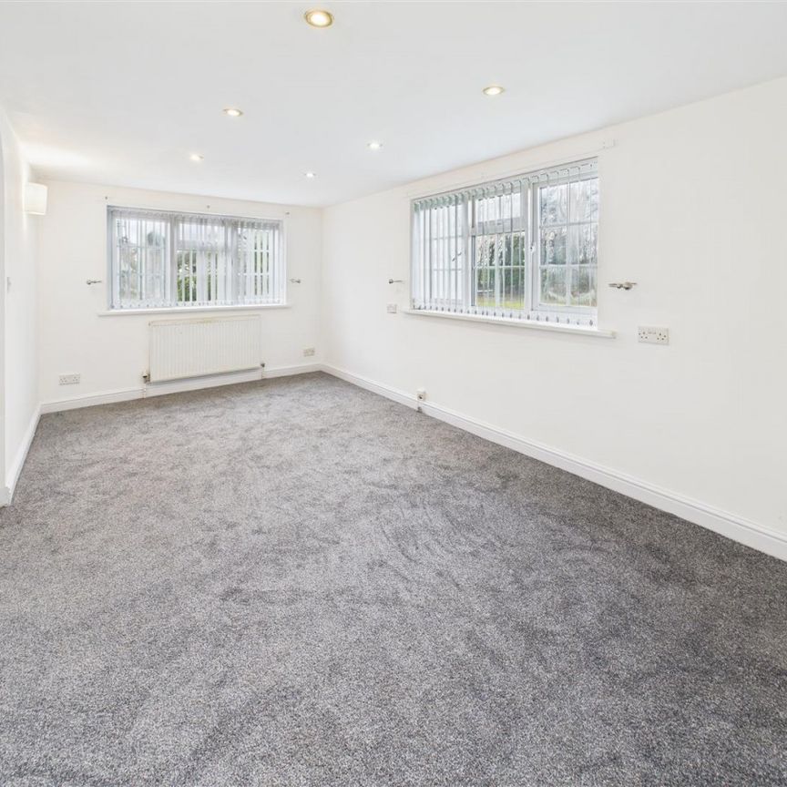 1 bedroom Studio flat to rent - Photo 1