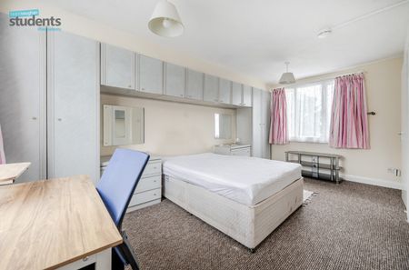 5 bedroom terraced house to rent - Photo 3