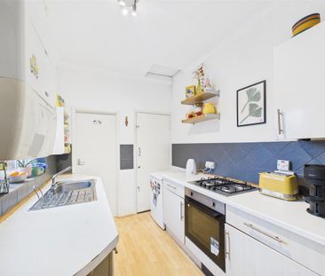 3 bedroom apartment to rent - Photo 5