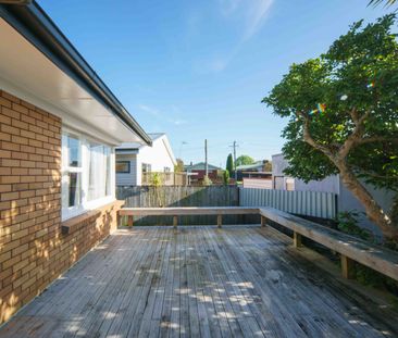 Family Home in Saint Andrews - Photo 3