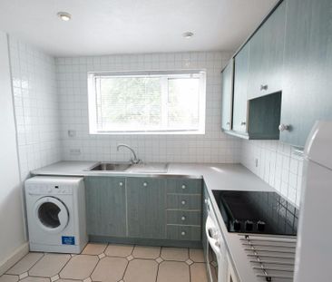 2 bedroom apartment to rent - Photo 6