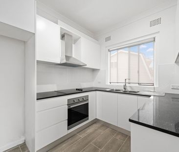 17 Lockley Parade, Roseville Chase NSW 2069 - House For Rent | Domain - Photo 3