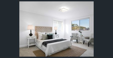 Elegant Family Residence in Desirable Walk St Ives Village Location - Photo 3