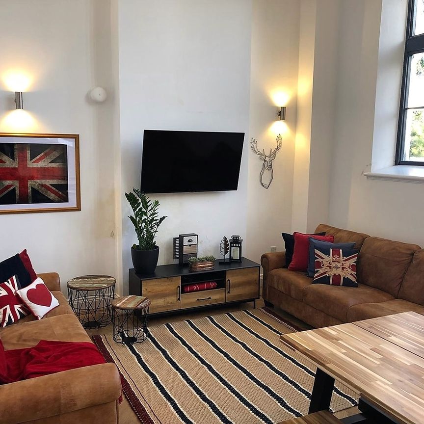 7 Bed Semi-Detached House, Crookesmoor Road, S6 - Photo 1