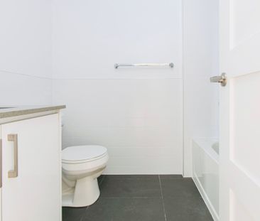 For Lease - 10 Shallmar Boulevard Unit# 701, Toronto, Ontario - Photo 1