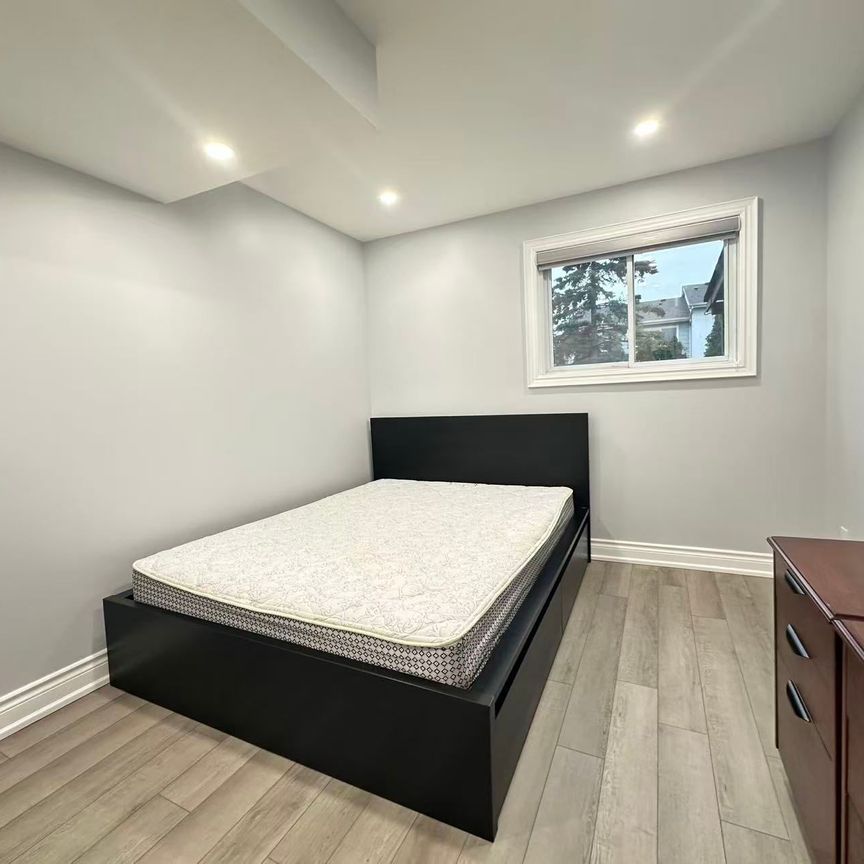 For Lease - 36 Heatherside Drive Unit# Lower, Toronto, Ontario - Photo 1