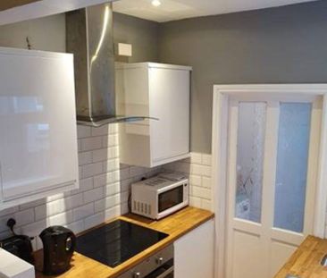 Bolingbroke Road Room 3 - Photo 3