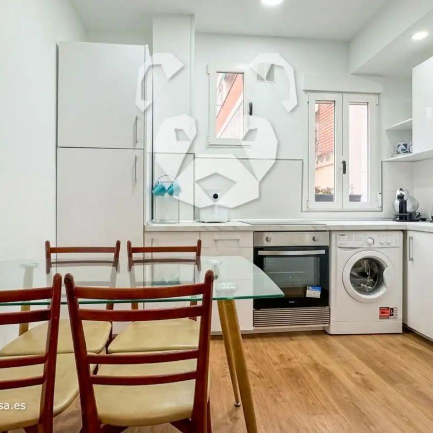 Piso de alquiler en Ferrer del Río, Guindalera - Photo 1