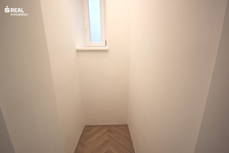 ruhige, neu sanierte 4-Zimmer-Wohnung mit Terrasse, mitten in der Fußgängerzone - Foto 3