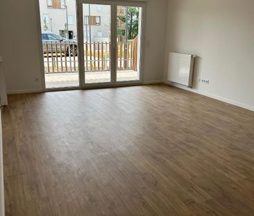 Location Appartement 3 pièces 64m² CHARTRES DE BRETAGNE 35131 - Photo 4