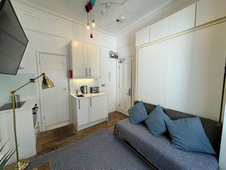 Studio to rent - Photo 3