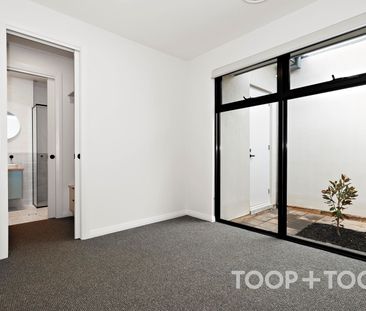 Stylish New Home in Brompton - Photo 6