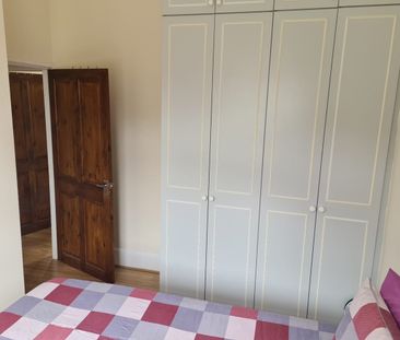 1 Bed Flat, Aldborough Road South, IG3 - Photo 4