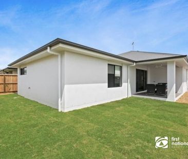 SIMPLEY STUNNING HOME with DUCTED AIR-CONDTIONING - RENT INCREASING... - Photo 4