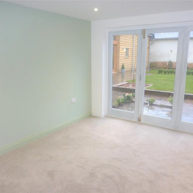 4 bedroom house to rent - Photo 1