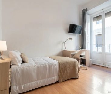 Calle de San Vicente Ferrer, Madrid, Community of Madrid 28015 - Photo 5