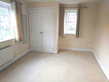 Middlewood Close - Photo 4