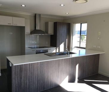 QUALITY FAMILY HOME SITUATED IN LOVELY ESTATE IN BUCASIA - Photo 6