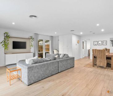Stylishly Renovated Family Home with Exceptional Outdoor Entertaining - Photo 1