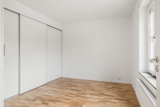 Landbovägen, Bro - Foto 1