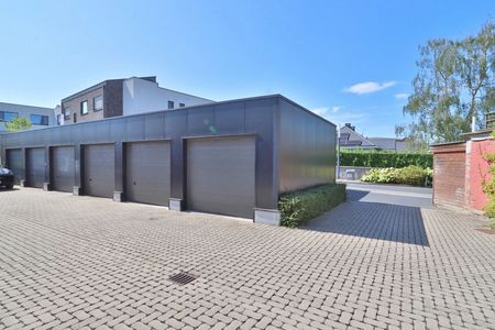 Penthouse met garage op het kerkplein van Melsele! - Photo 3