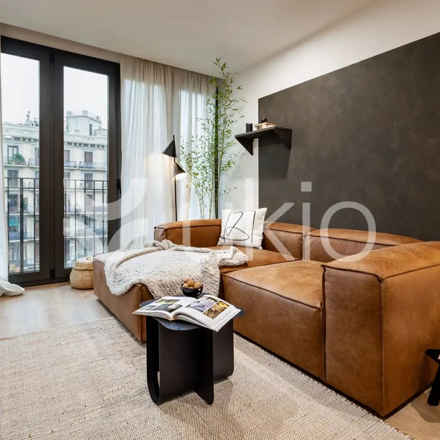 Apartamento de alquiler en Carrer de València, Sagrada Família - Foto 1