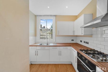 2 bedroom terraced house to rent - Photo 3