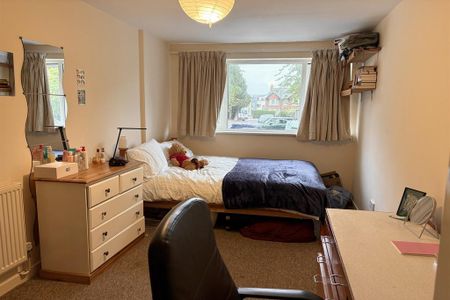 6 bedroom townhouse to rent - Photo 5