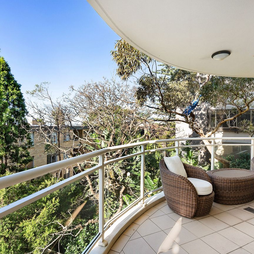 Light-Filled Coastal Sanctuary Moments from Bondi Beach - Photo 1