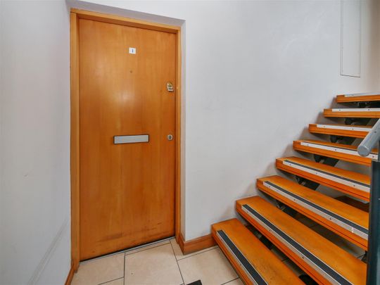 Apt 1 Carolan Place 45 Rossmore Drive, Ormeau Road, - Photo 1