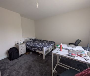 Middleton Boulevard, Nottingham - Photo 1