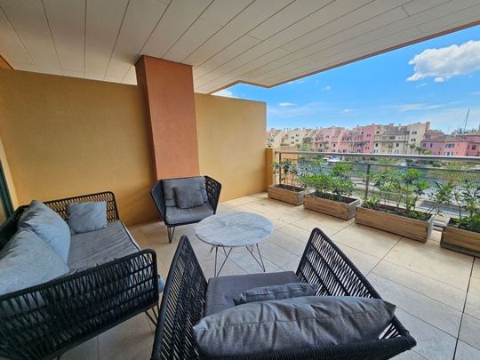 Alquiler de piso en Puerto de Sotogrande-La Marina - Photo 1