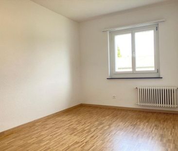 4 Zimmer-Wohnung in Kloten mieten - Foto 1