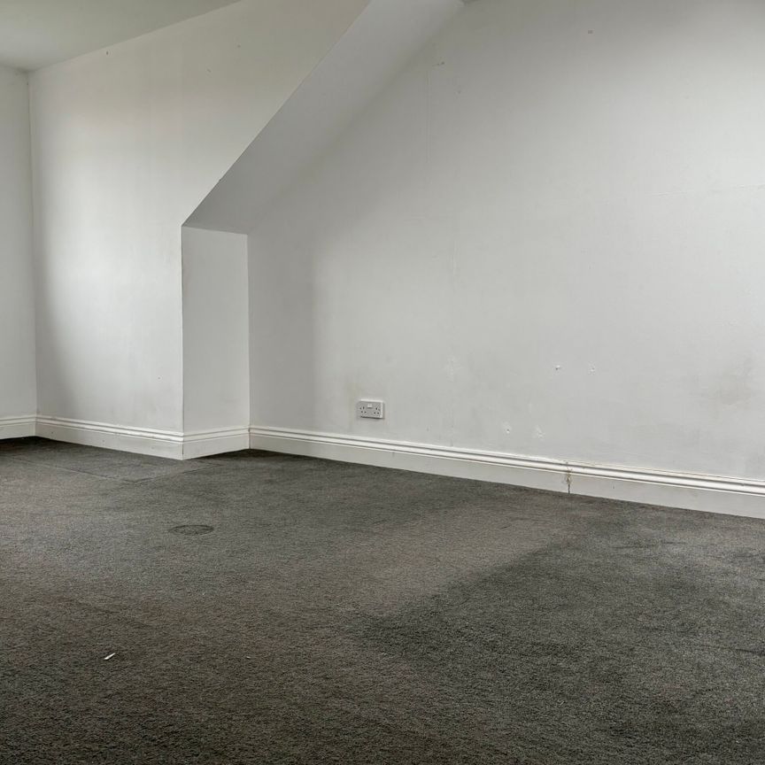 Trinity Road, Southall - Photo 1