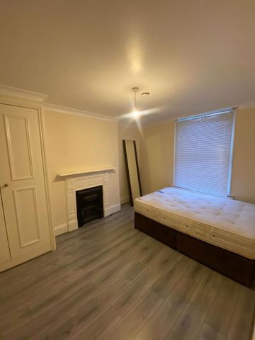 3 bedroom apartment to rent - Photo 5