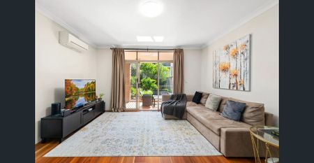 Bright ground floor garden apartment - Photo 2