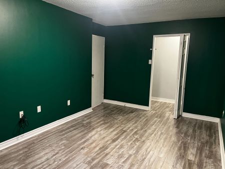 For Lease - 4062 Lawrence Avenue Unit# 107, Toronto, Ontario - Photo 5