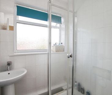 3 bedroom House To Let - Photo 4