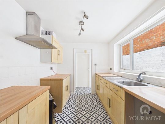 2 bedroom terraced house to rent - Photo 1