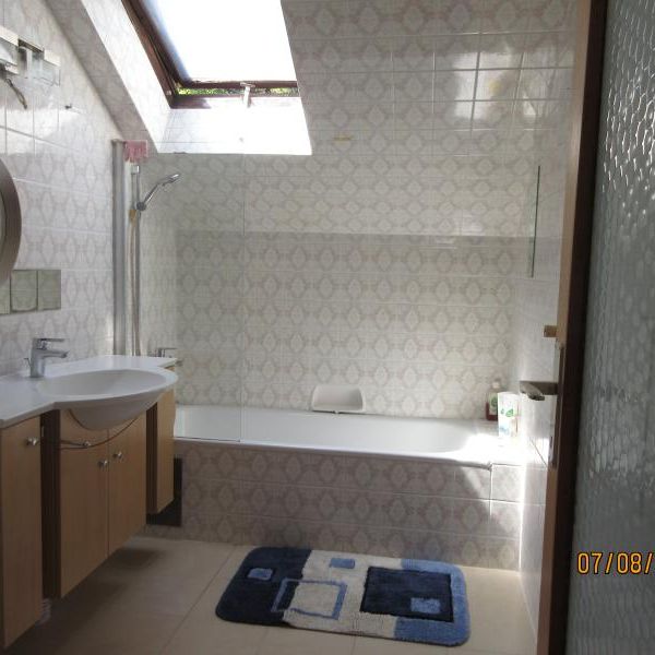 4040 Urfahr, Leonfeldnerstr.283: Einfache 4 Zimmerwohnung, 81m2 WNFL, ablösefreie Küche, Balkon, DG, 2.Stock - Photo 1