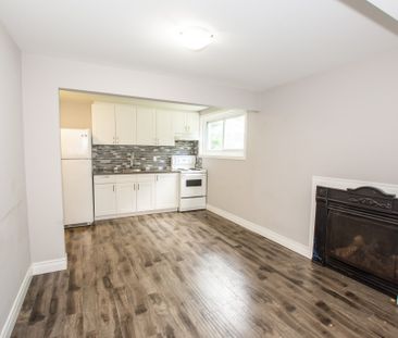 **ALL INCLUSIVE** 2 Bedroom Lower Unit in the North End!! - Photo 2