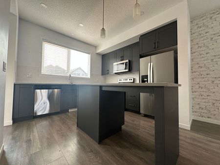 946 | Mahogony | Duplex | 2 BEDS 2 BATHS | Lake Community Living - Photo 5