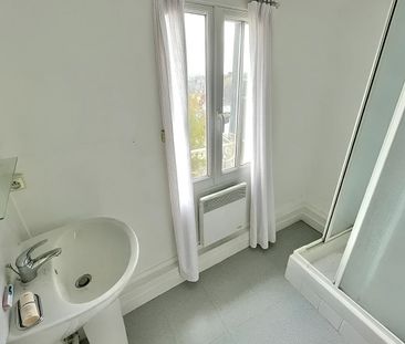 Location Appartement 2 pièces 29m² - Photo 2