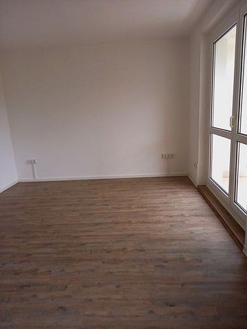 Kleine 4 Zimmerwohnung mit Balkon sucht Junge Familie! - Photo 5