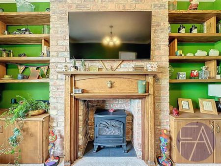 3 bedroom semi-detached house to rent - Photo 3