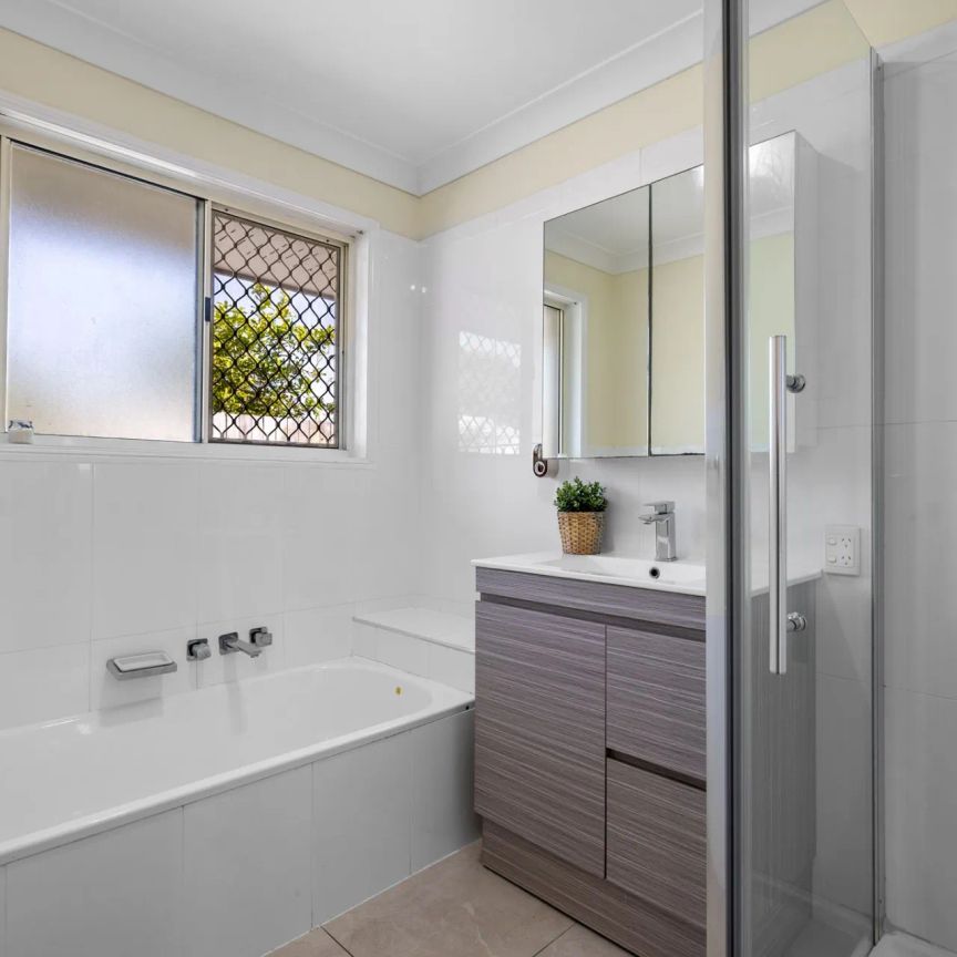 Immaculate Four-Bedroom Family Home in Exclusive Kuraby Cul-de-Sac - Photo 1