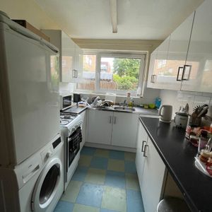 Room in a Shared House, Portia Way, E3 - Photo 2